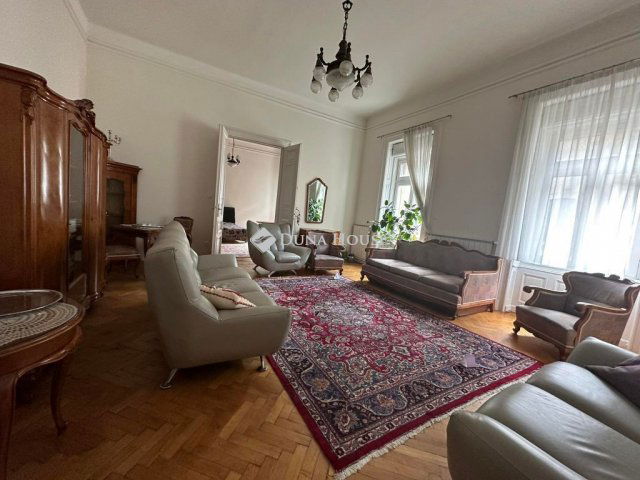 Kiadó téglalakás, albérlet, Budapesten, V. kerületben, 3 szobás