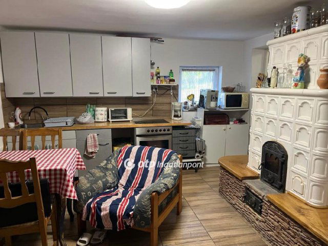 Eladó családi ház, Szekszárdon 68 M Ft, 3 szobás