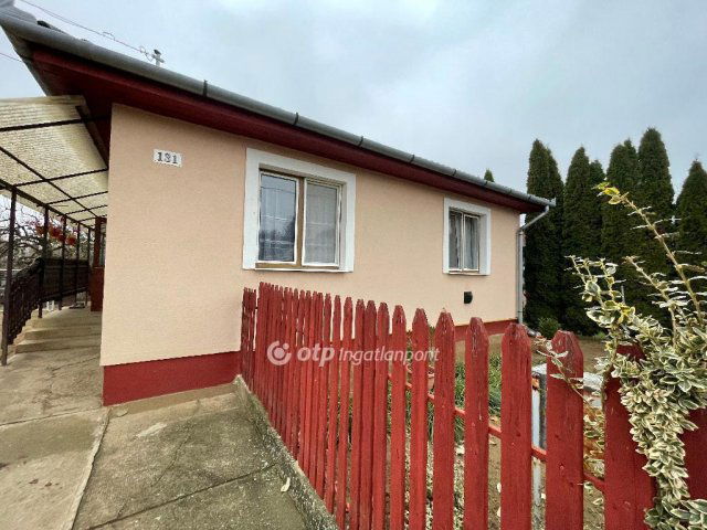 Eladó családi ház, Nyíregyházán 69.999 M Ft, 3 szobás