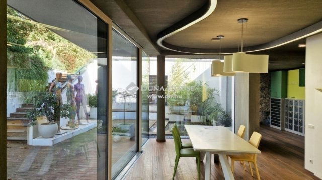 Eladó családi ház, Budapesten, III. kerületben 520 M Ft