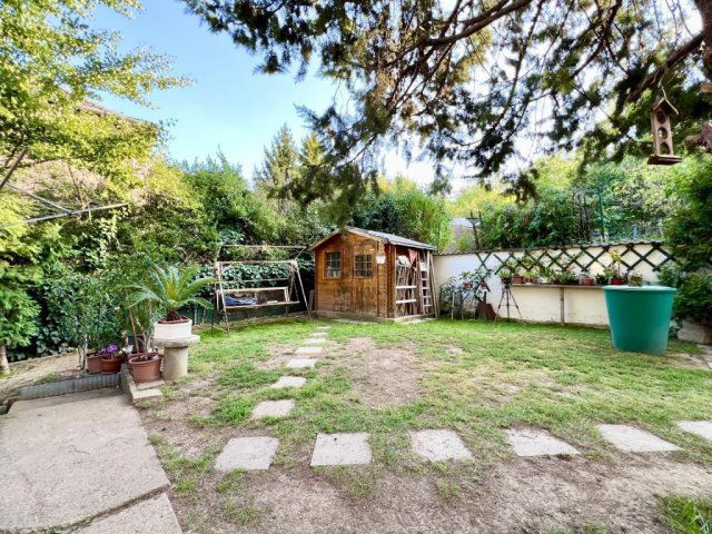 Eladó ikerház, Budapesten, XI. kerületben 184.9 M Ft, 5 szobás