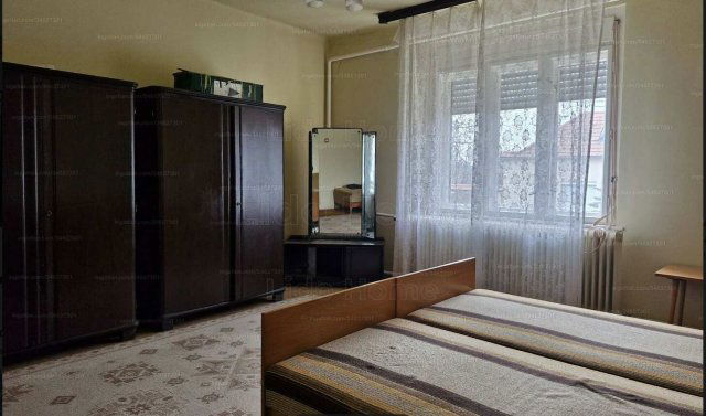 Eladó családi ház, Vértesszőlősön 60.8 M Ft, 3 szobás