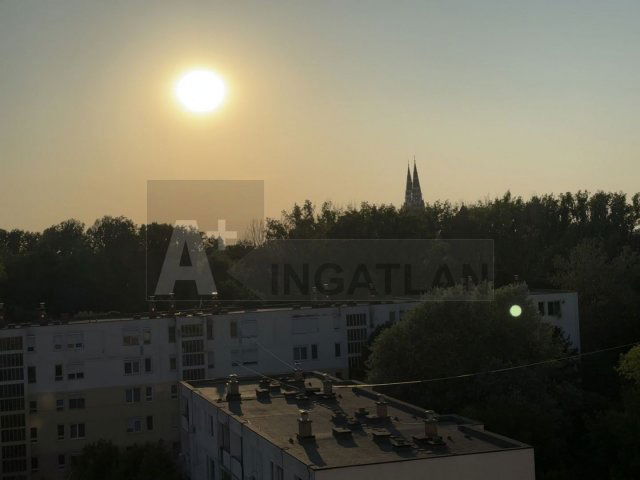 Eladó panellakás, Szegeden 42.9 M Ft, 2 szobás