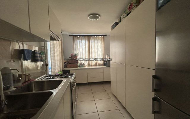 Eladó családi ház, Budapesten, III. kerületben, Templom utcában