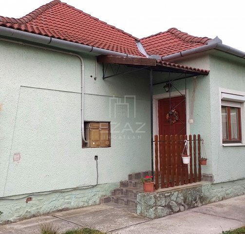 Eladó családi ház, Szentlőrincen 58 M Ft, 2+1 szobás