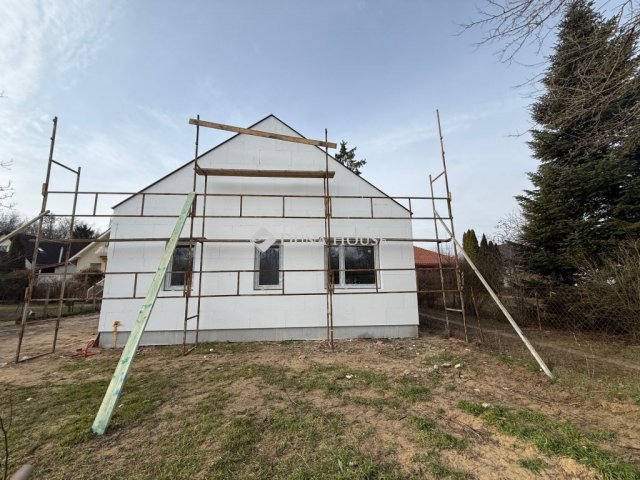 Eladó ikerház, Veresegyházon 120 M Ft, 4 szobás