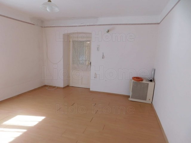 Eladó családi ház, Abában 29.99 M Ft, 3 szobás