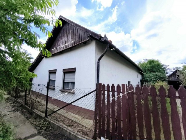 Eladó családi ház, Kőteleken, Jókai úton 8.5 M Ft, 1+2 szobás