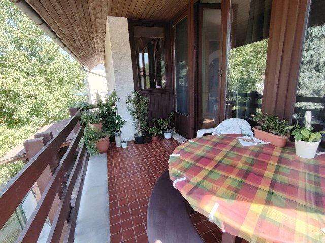 Eladó családi ház, Pécsett 85 M Ft, 4+2 szobás