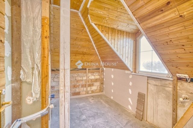 Eladó családi ház, Budapesten, XVIII. kerületben 270 M Ft