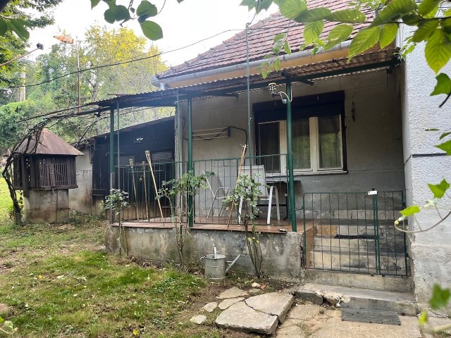 Eladó családi ház, Bázakerettyén 19.9 M Ft, 2 szobás