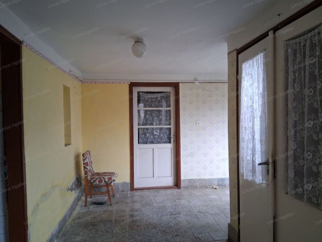 Eladó családi ház, Törökszentmiklóson 14 M Ft, 3 szobás