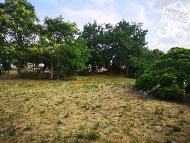 Eladó ipari ingatlan, Lakitelken 24.9 M Ft / költözzbe.hu