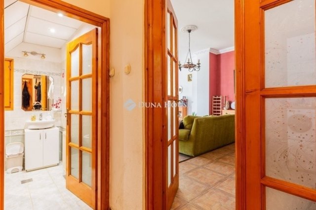 Eladó családi ház, Budapesten, XIV. kerületben 190.5 M Ft