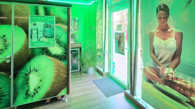 Eladó üzlethelyiség, Dunaharasztin 109.99 M Ft, 1+1 szobás