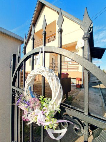 Eladó családi ház, Szigetcsépen 92.9 M Ft, 4 szobás