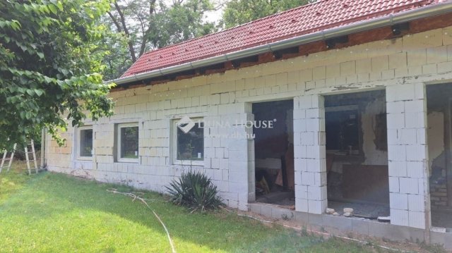 Eladó mezogazdasagi ingatlan, Kecskeméten 81.5 M Ft, 4 szobás
