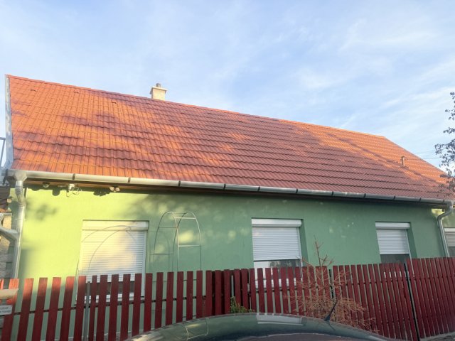 Eladó családi ház, Dunaharasztin 84.9 M Ft, 5 szobás