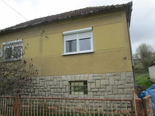 Eladó családi ház, Bükkösdön 17.99 M Ft, 2 szobás