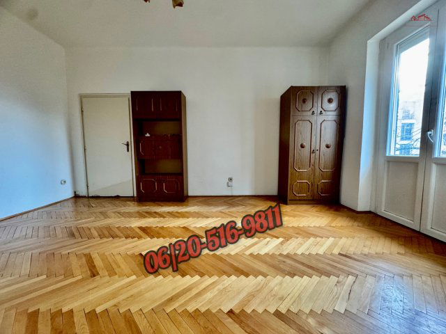 Eladó téglalakás, Dunaújvárosban 31.99 M Ft, 2 szobás