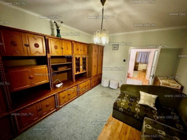 Eladó téglalakás, Budapesten, XVIII. kerületben 56.9 M Ft