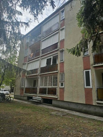 Eladó nyaraló, Balatonfenyvesen 36.9 M Ft, 1 szobás