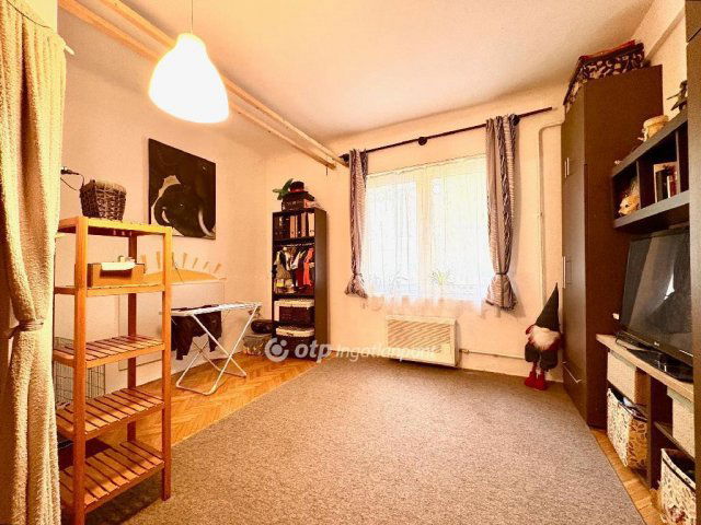 Eladó téglalakás, Budapesten, XI. kerületben 70 M Ft, 1+1 szobás