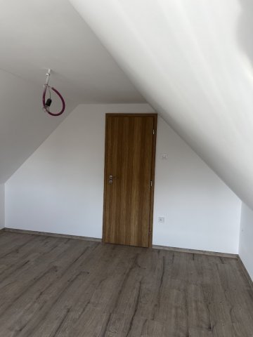 Eladó ikerház, Ráckevén 76 M Ft, 4 szobás