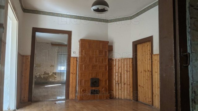 Eladó családi ház, Lesencetomajon 26.5 M Ft, 2 szobás