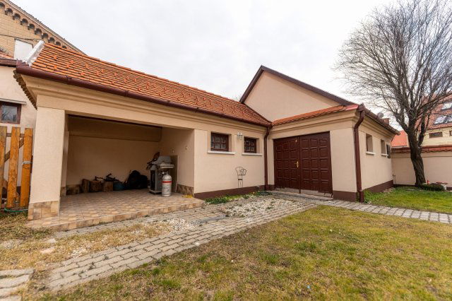 Eladó családi ház, Pápán 125 M Ft / költözzbe.hu