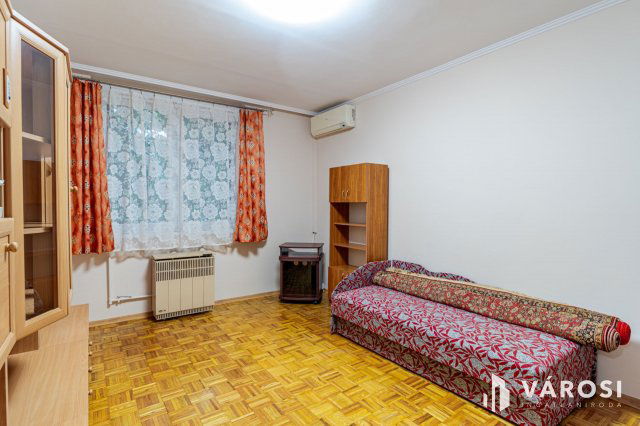 Kiadó téglalakás, albérlet, Szegeden 135 E Ft / hó, 2 szobás