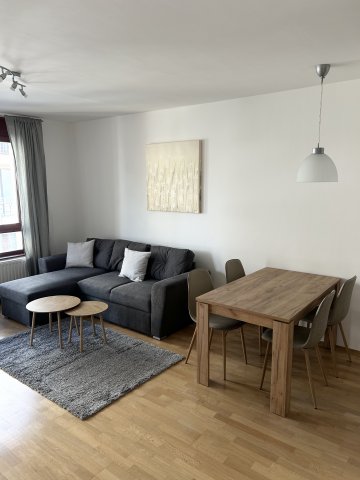 Kiadó téglalakás, albérlet, VI. kerületben, Szinyei Merse utcában