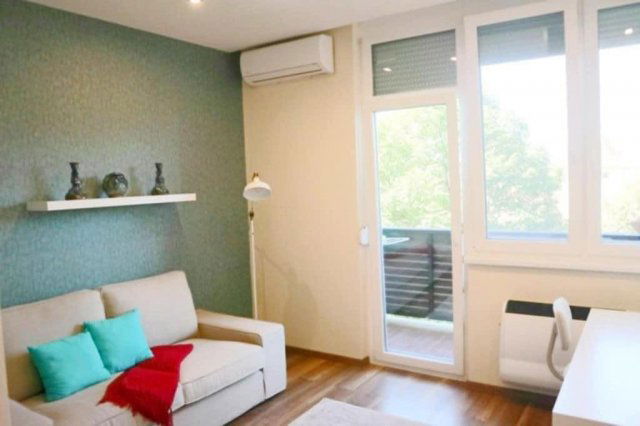 Eladó téglalakás, Szegeden, Moszkvai körúton 51.8 M Ft