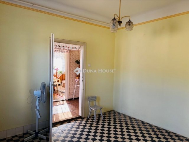 Eladó családi ház, Bagon 43 M Ft, 3 szobás