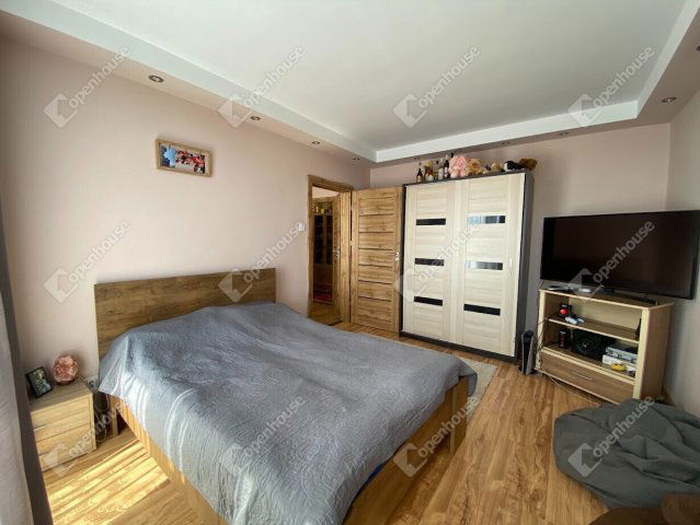 Eladó panellakás, Debrecenben 80 M Ft, 4 szobás