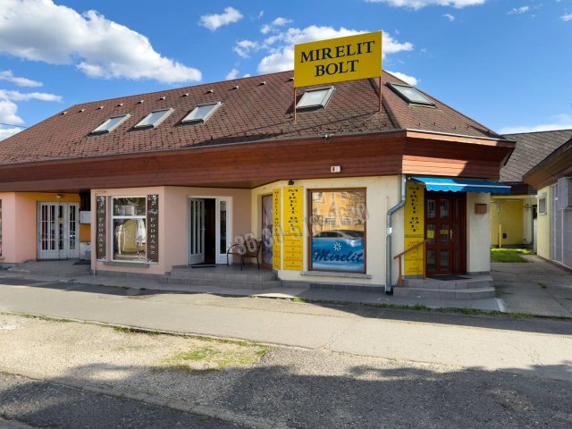 Eladó üzlethelyiség, Dunakeszin, Fő úton 46.9 M Ft