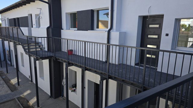 Eladó téglalakás, Budapesten, XX. kerületben, Baross utcában