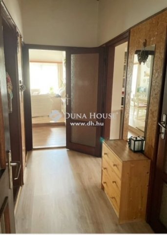 Eladó családi ház, Maglódon 109.99 M Ft, 6 szobás