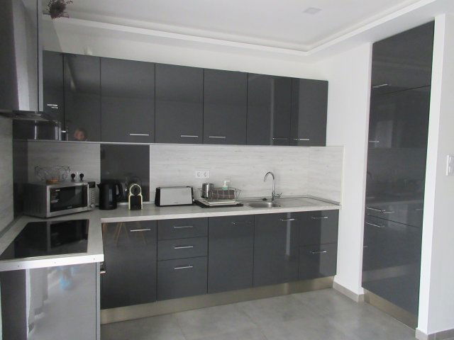 Eladó téglalakás, Debrecenben 79.9 M Ft, 3 szobás