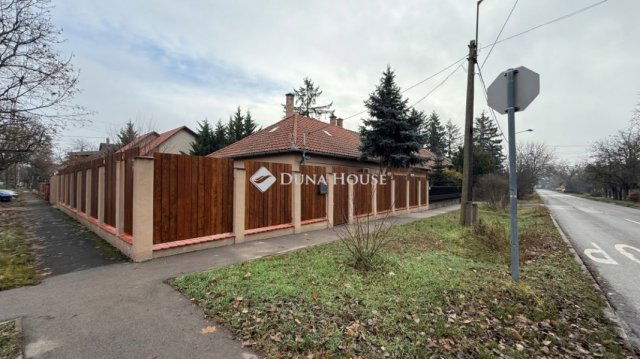 Eladó ikerház, Budapesten, XVIII. kerületben 104 M Ft, 3 szobás