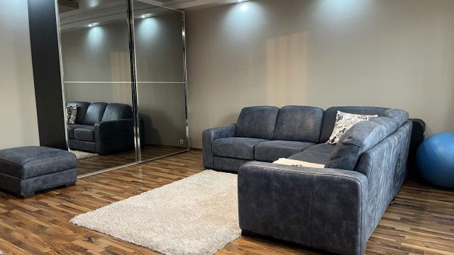 Eladó panellakás, XI. kerületben, Törökugrató utcában