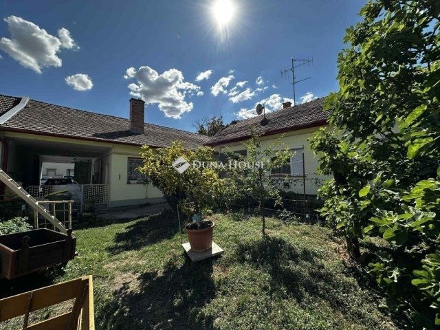 Eladó családi ház, Hódmezővásárhelyen 82 M Ft, 6 szobás