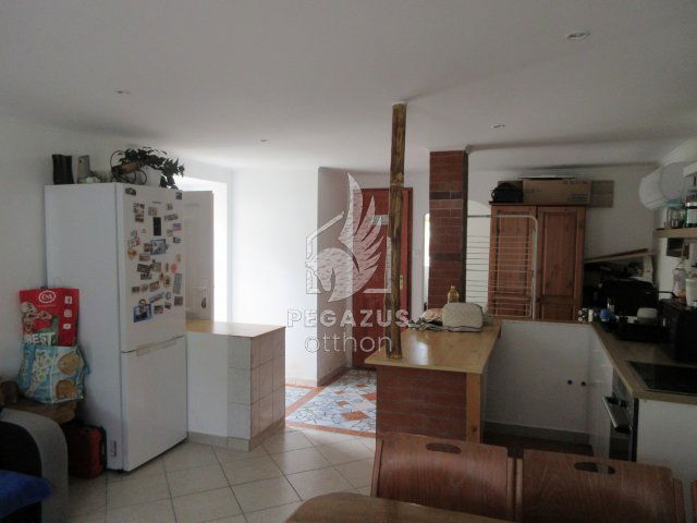 Eladó családi ház, Dédestapolcsányban 8.9 M Ft, 1 szobás