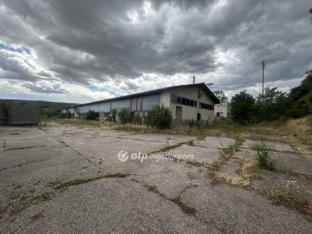 Eladó ipari ingatlan, Versegen 96 M Ft / költözzbe.hu
