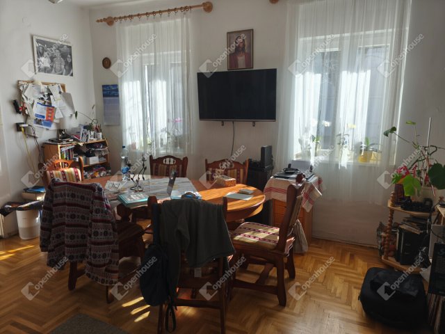 Eladó családi ház, Szegeden 69 M Ft, 3 szobás