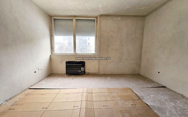 Eladó téglalakás, Budapesten, IV. kerületben, Reviczky utcában