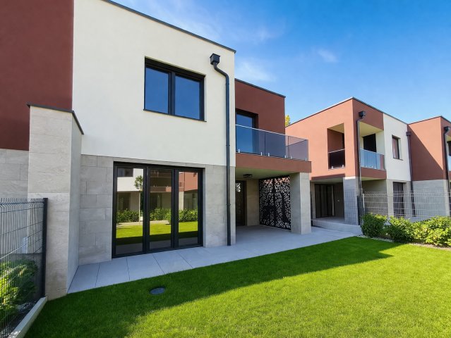 Eladó ikerház, Balatonlelleén 165 M Ft, 4 szobás