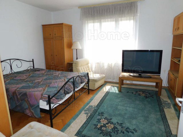 Eladó családi ház, Keszthelyen 60 M Ft, 21 szobás