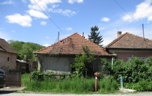 Eladó családi ház, Ózdon 3.7 M Ft, 1+1 szobás