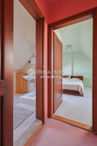 Eladó téglalakás, Budapesten, X. kerületben 72.99 M Ft, 4 szobás